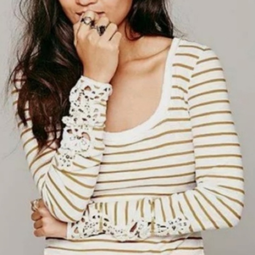 Free people sz XS Hard Candy Brown Striped Lace Cuff Top
